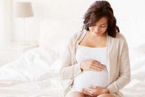 Schwangerschaft: Erkältungen fördern Asthma beim Kind